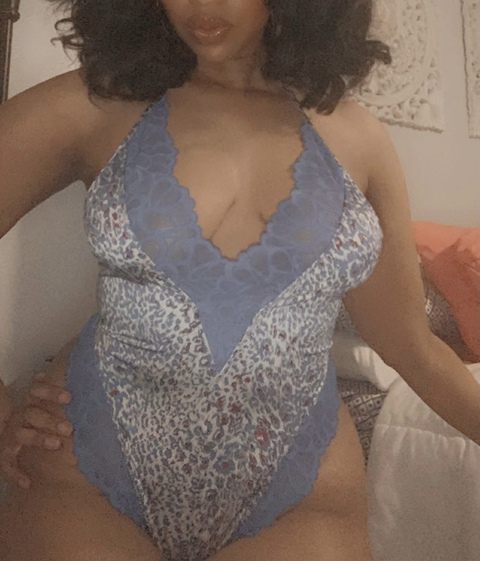 @cardisee leak Onlyfans photos free 

 picture 2