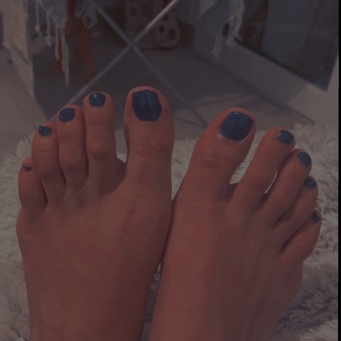 carlasfeet902 OnlyFans Leaks 

 picture 2