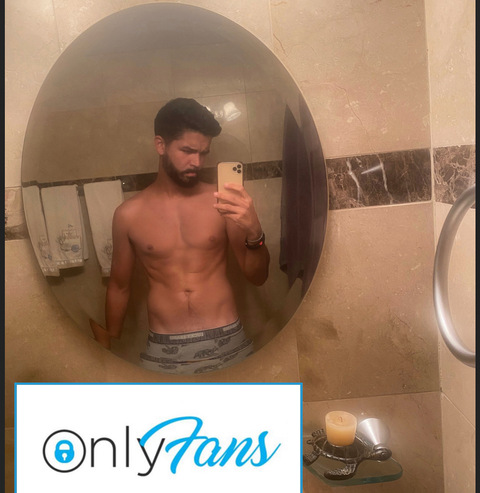 View carlitozwaytm (Carlos garcell) OnlyFans 12 Photos and 21 Videos for free 

 picture 2