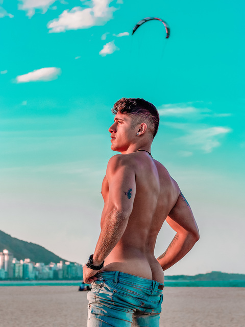 View carllim_hm (CARLLIM_HM) OnlyFans 110 Photos and 53 Videos gallery 

 picture 2