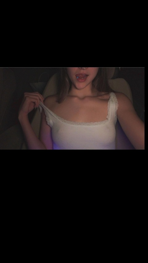 View carmella333 (carmella❤️‍🔥) OnlyFans 54 Photos and 9 Videos leaks 

 picture 2