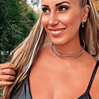 View carolcarola (La Pérez) OnlyFans 3 Photos and 1 Videos leaks 

 picture 1