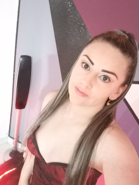 Free access to @caroline_rom (JENNIFER) Leaks OnlyFans 

 picture 2
