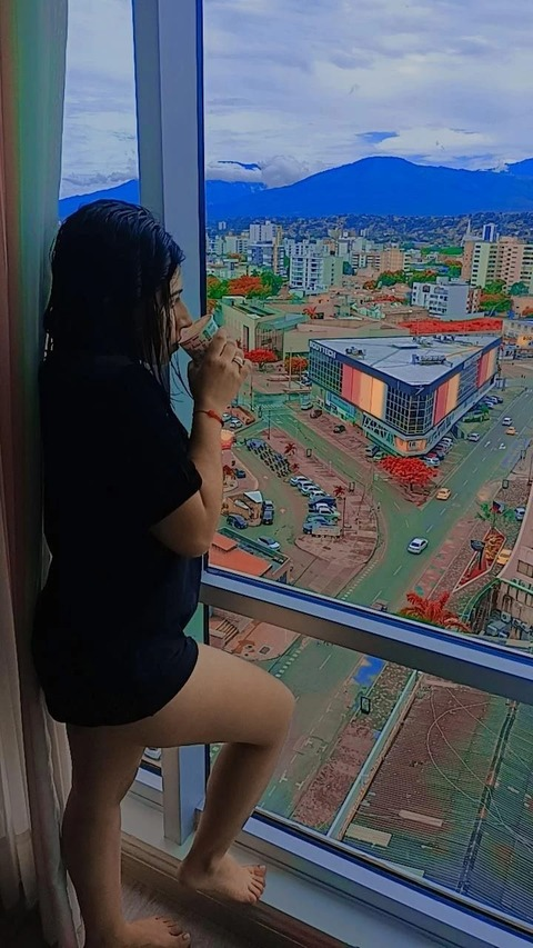 @carolinepetite leaks Onlyfans videos for free 

 picture 2