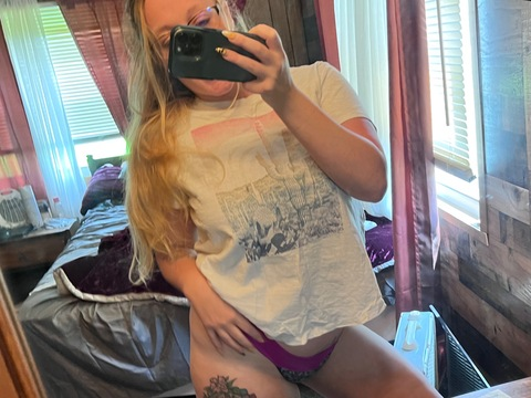 @caseykisses leaks Onlyfans content free 

 picture 2