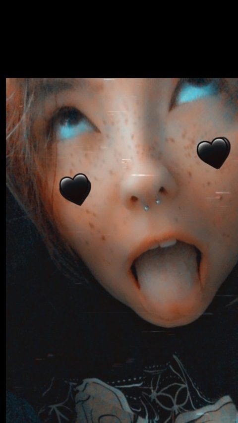 cassiequeenboo (CassieB) free OnlyFans content 

 picture 2