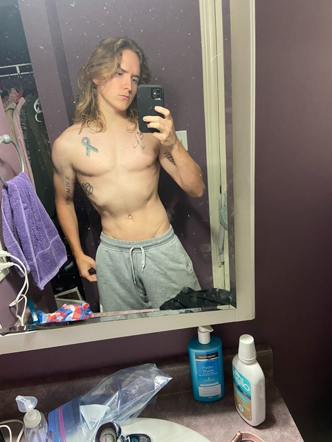 View caylumbabe (Jamie) OnlyFans 24 Photos and 94 Videos leaked 

 picture 2