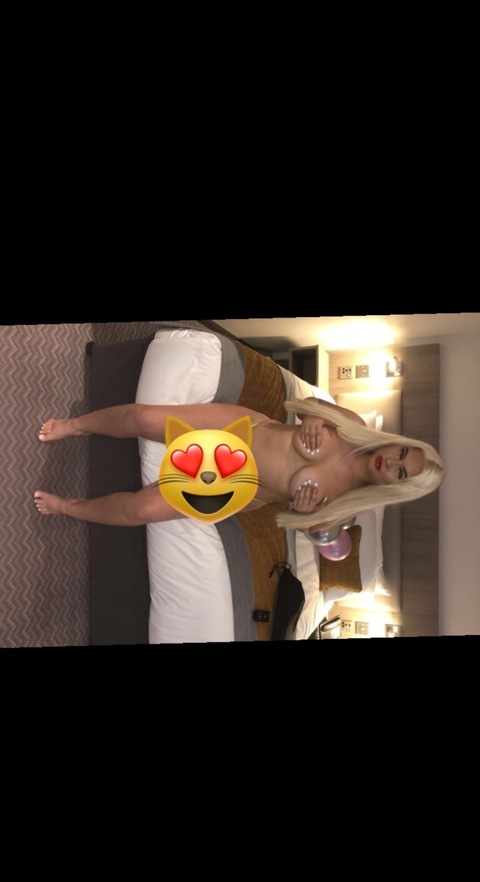 View Cece🐰❄️ (cccbrooksss) OnlyFans 351 Photos and 184 Videos gallery 

 picture 2