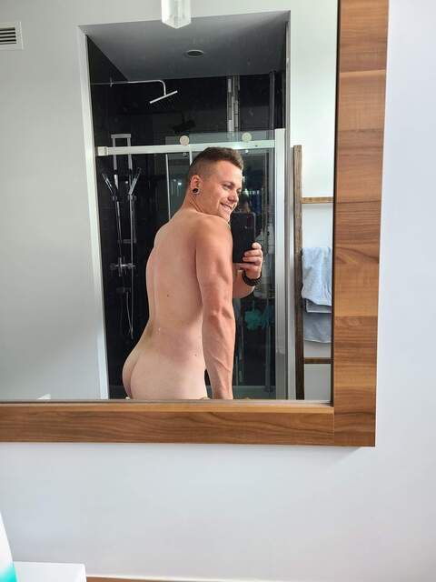 @cerabrik leaks Onlyfans content free 

 picture 2