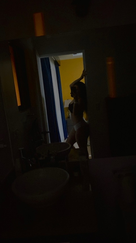 cf_pau OnlyFans Leak 

 picture 2