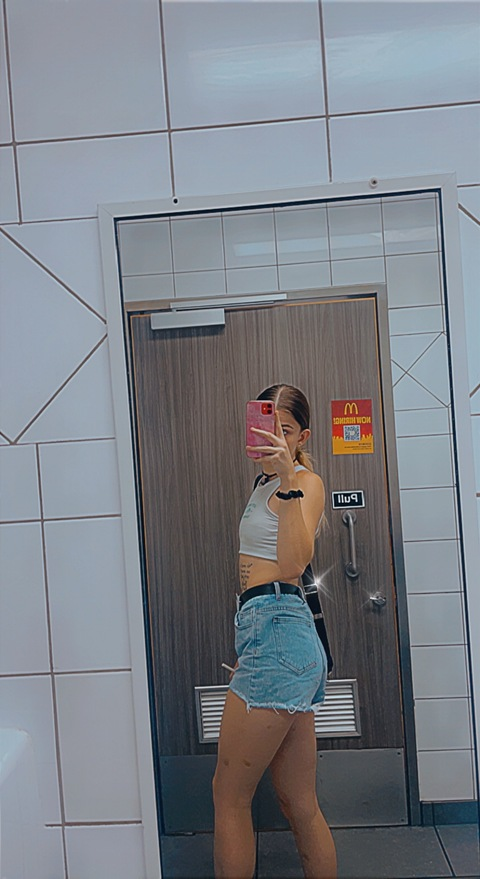 Onlyfans free cfry29 

 picture 2
