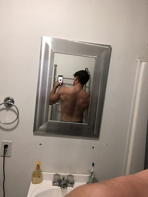 View chadbronsworth69 OnlyFans content for free 

 picture 2