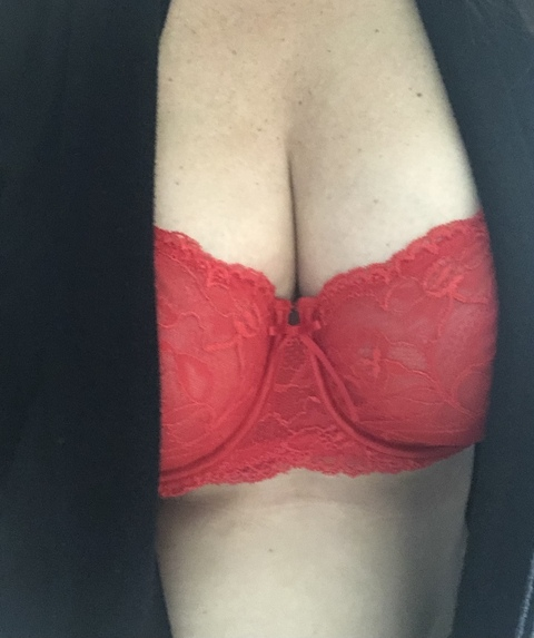 chairgirl12 (CG12) OnlyFans Leaked Pictures and Videos 

 picture 2