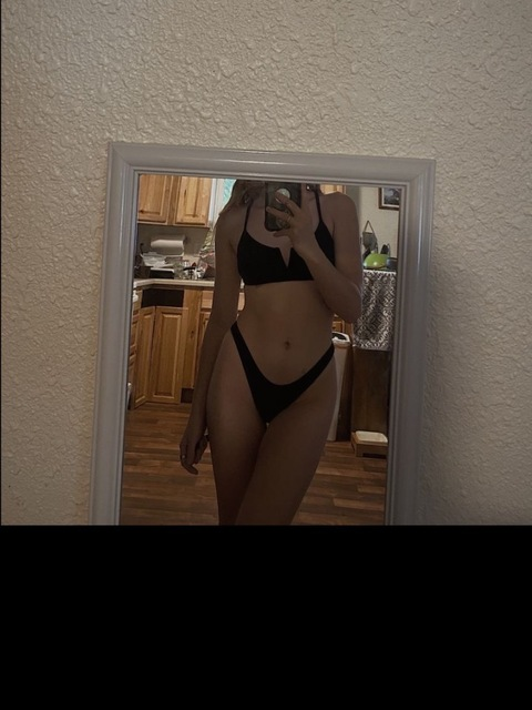 chaotic.muse (Lara Means) free OnlyFans Leaks 

 picture 2