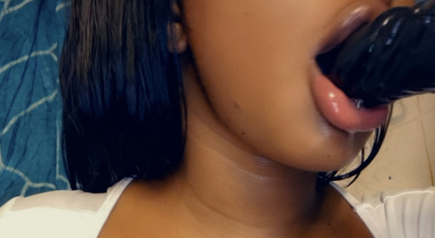 charismax21 (CharismaXo 🥰) OnlyFans Leaked Content 

 picture 2