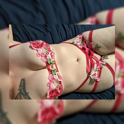 charlotte-brooks OnlyFans Leaked 

 picture 2