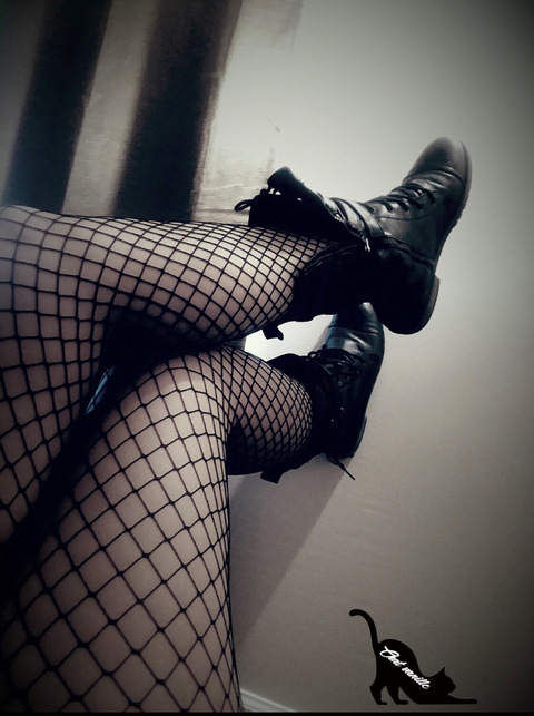 Onlyfans leaked chatvanille 

 picture 2