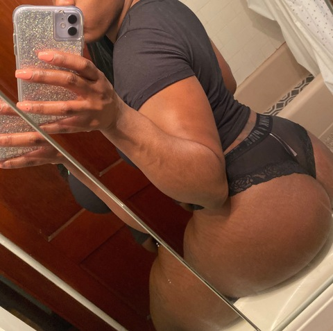 View shai (chclateshai) OnlyFans 22 Photos and 18 Videos leaks 

 picture 2