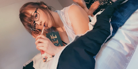 cheeekychelz OnlyFans Leaked 

 picture 2