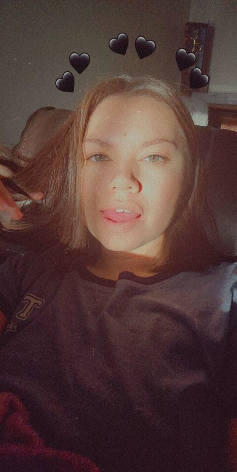 cheekycheekykitty (K) OnlyFans content 

 picture 2