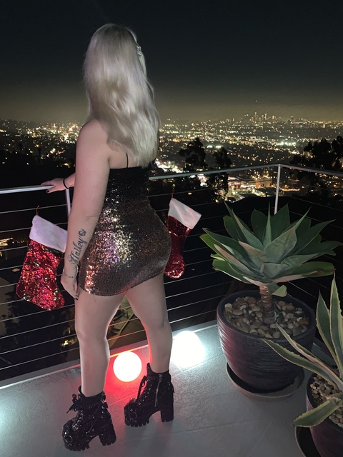 cheekywahmenfree (CheekyWahmenFree) free OnlyFans Leaks 

 picture 2