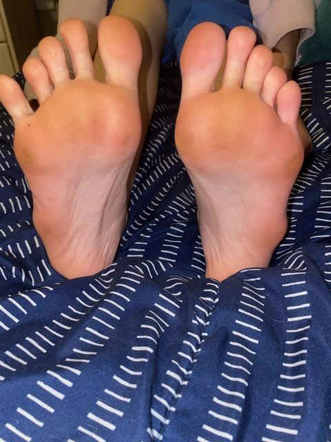 Onlyfans leaks cheerfulfeetpictures 

 picture 2
