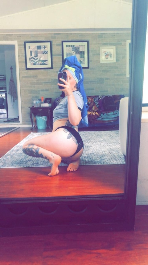 chelsealynnbby OnlyFans Leaks 

 picture 2