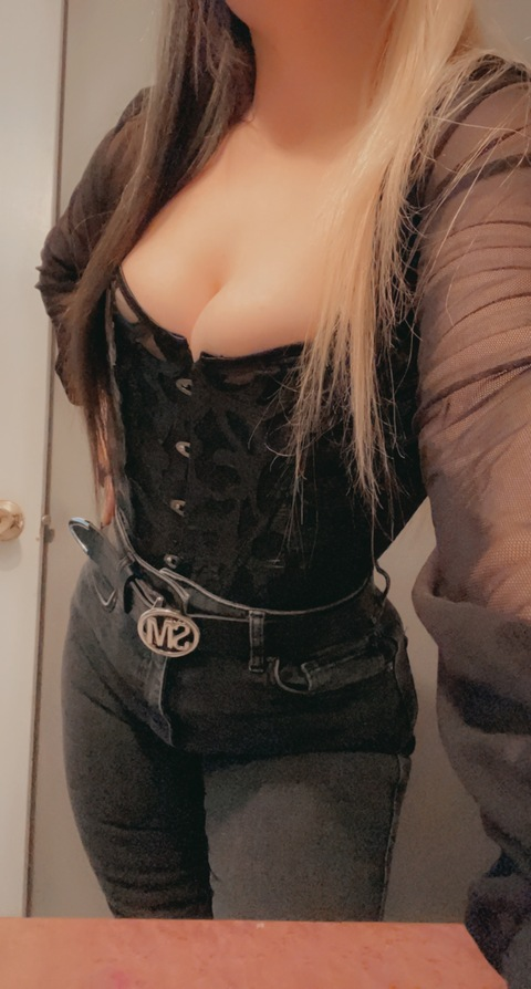 cherry.dollface OnlyFans Leaked 

 picture 2