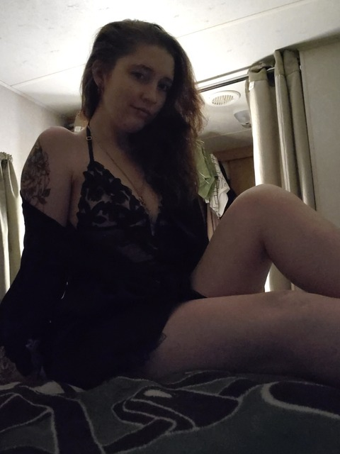 View cherrybomb1997_2.0 (Avery Dawn) OnlyFans 270 Photos and 62 Videos gallery 

 picture 2