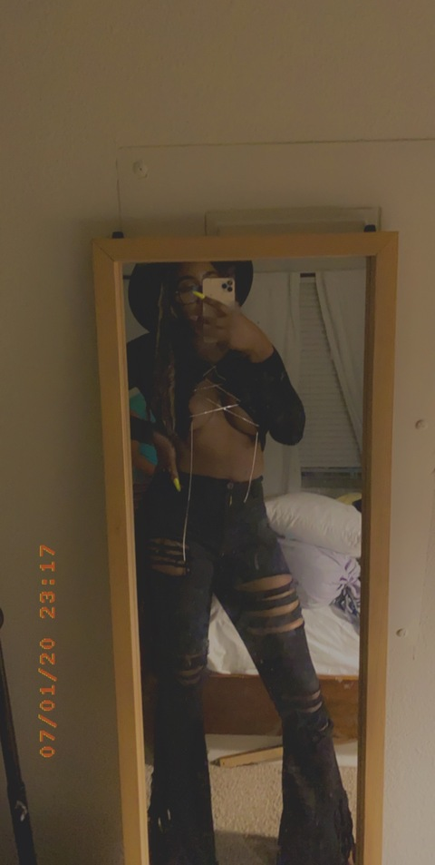 cherrycreampop OnlyFans Leaked 

 picture 2