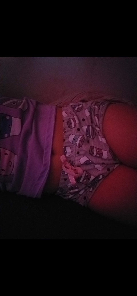 View chicalesly (PerraGut) OnlyFans 13 Photos and 3 Videos leaked 

 picture 2