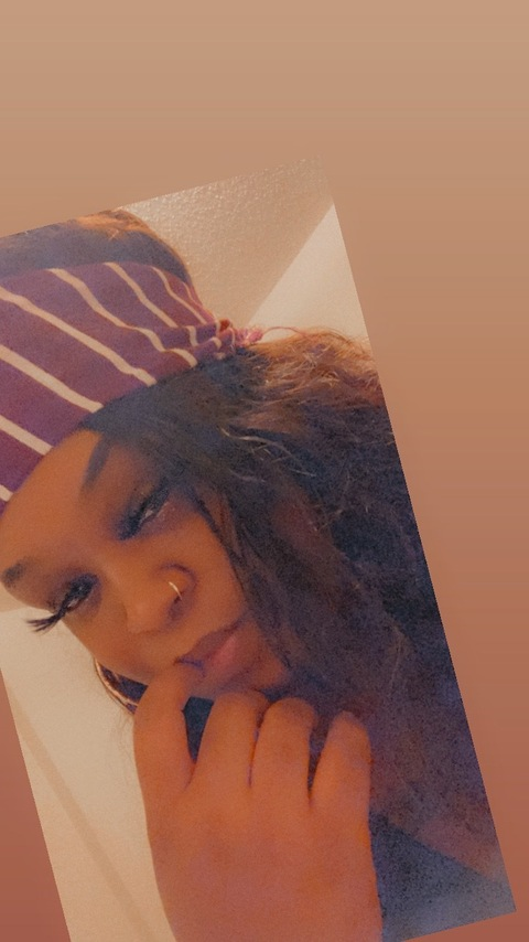 Onlyfans free content chinkyeyezthickthighs 

 picture 2