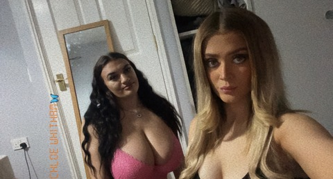 chloeandmegan OnlyFans Leaked 

 picture 2