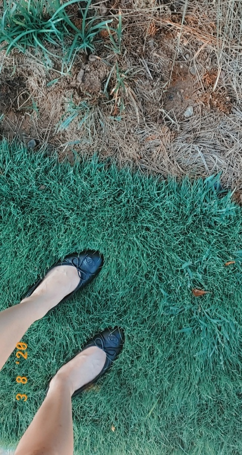 chloeatl OnlyFans Leaks 

 picture 2