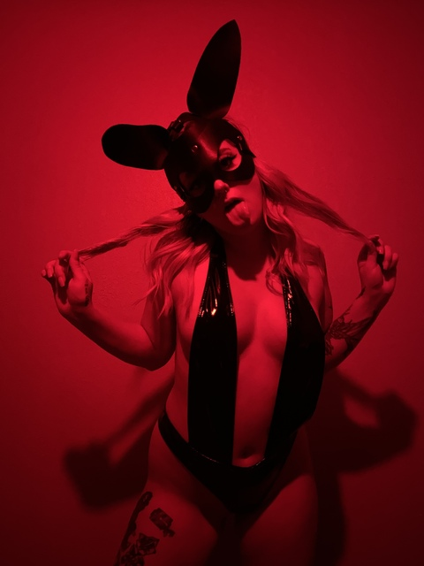 Onlyfans free content chloeblackz 

 picture 2