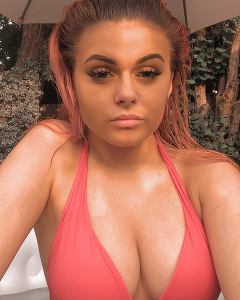 chloeg_xx OnlyFans Leak (8 Photos and 1 Videos) 

 picture 2