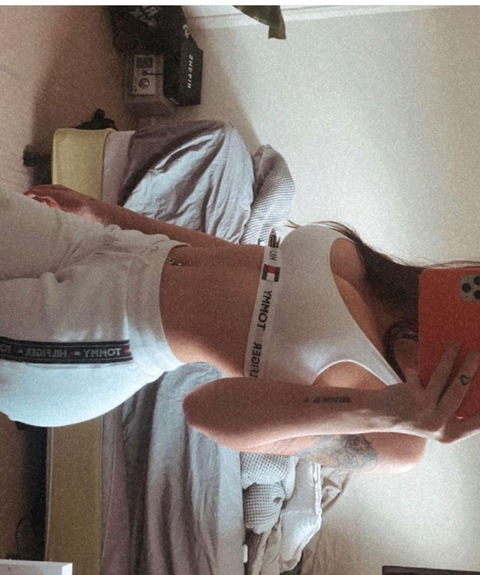 chloelxoxoxx OnlyFans Leaked (8 Photos and 0 Videos) 

 picture 2