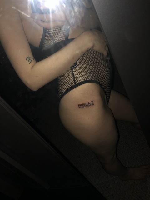 chloemarieviolet (Chloe ✨🥵💜) OnlyFans Leaked Content 

 picture 2