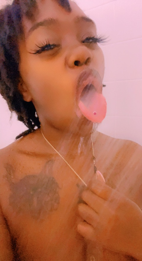 Download chocolateamazon2 OnlyFans content for free 

 picture 2