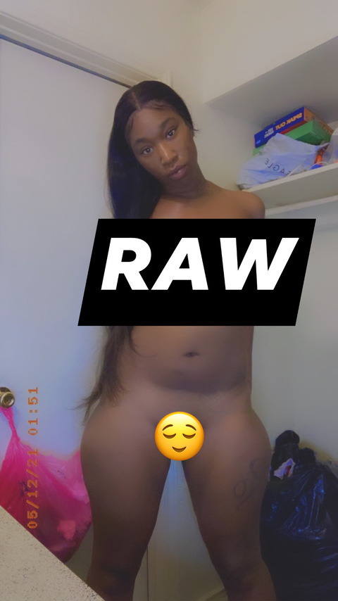 chocolatechinky OnlyFans Leaked (3 Photos and 30 Videos) 

 picture 2