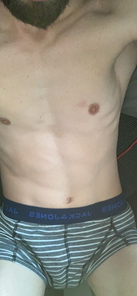 @chris89111 leaks Onlyfans videos for free 

 picture 2