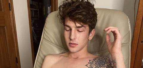 @chrisoflyng leaks Onlyfans photos for free 

 picture 2