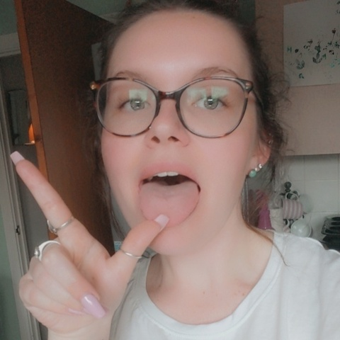 Onlyfans free christinaaa1 

 picture 2