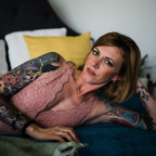 Onlyfans leak christinarenee 

 picture 1