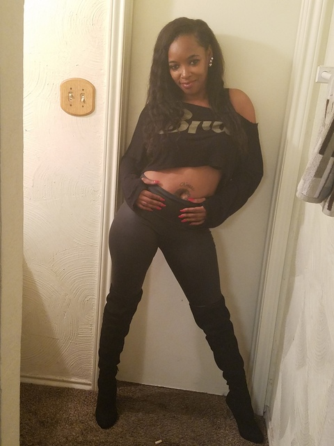 christy OnlyFans Leaks 

 picture 2