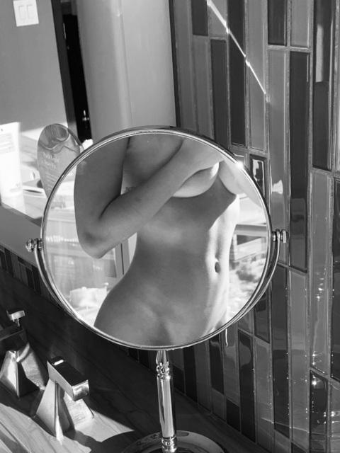View christy ✨ (christycamill) OnlyFans 158 Photos and 25 Videos for free 

 picture 2