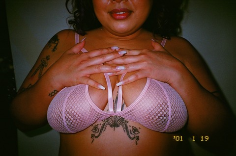 Download chrysanthemum_phan OnlyFans content free 

 picture 2