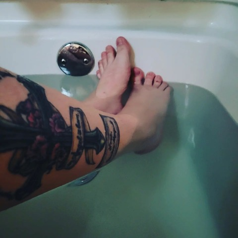 View Hannah Belle (chubbypanda1992) OnlyFans 60 Photos and 4 Videos gallery 

 picture 2