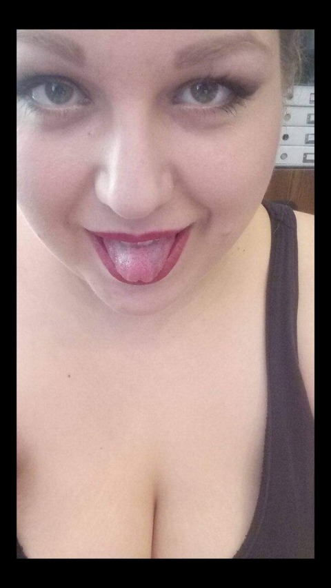 chubbyqueen1994 (ChubbyQueen) OnlyFans Leaked Pictures and Videos 

 picture 2