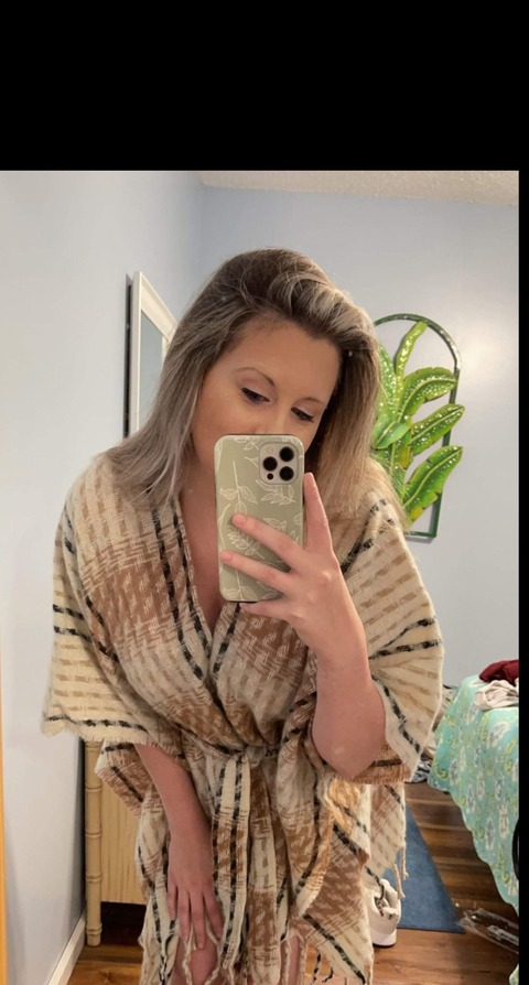 Onlyfans leaks ciaraaxo 

 picture 2